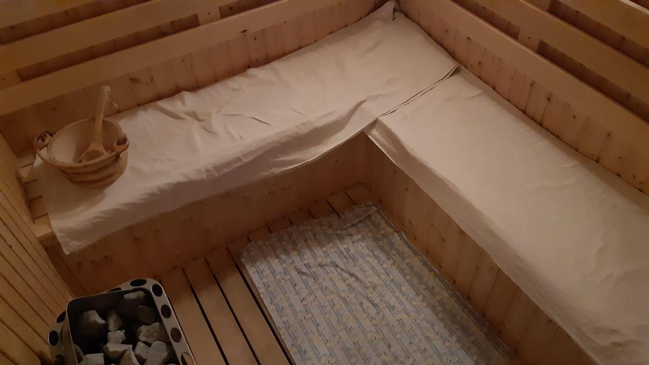 Bajusz Vendeghaz Hotel Tornyosnémeti Екстериор снимка