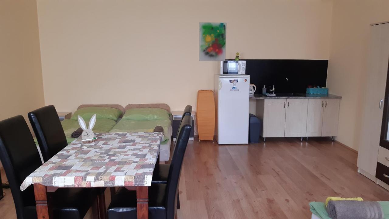 Bajusz Vendeghaz Hotel Tornyosnémeti Екстериор снимка