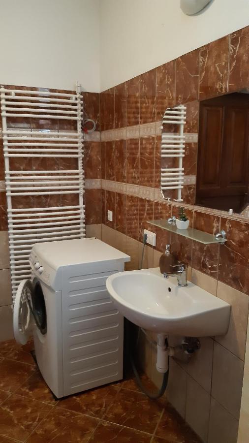 Bajusz Vendeghaz Hotel Tornyosnémeti Екстериор снимка