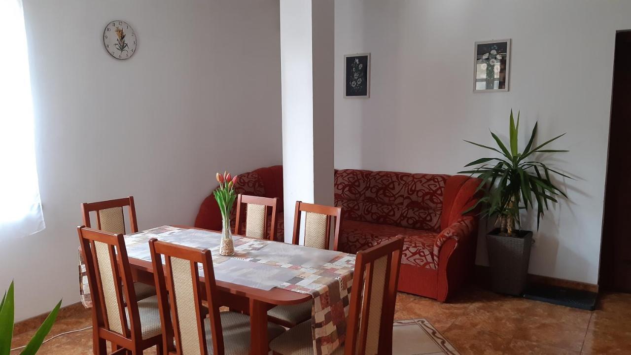 Bajusz Vendeghaz Hotel Tornyosnémeti Екстериор снимка